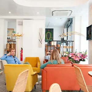 Lucien Hotel Parigi